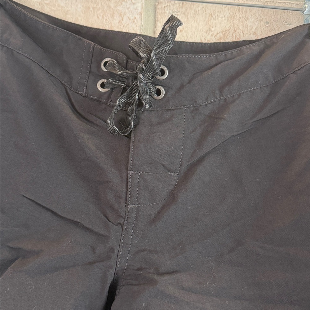 Patagonia black shorts size 6 - Picture 2 of 6